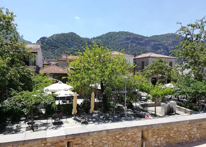 Taygetus Apartments